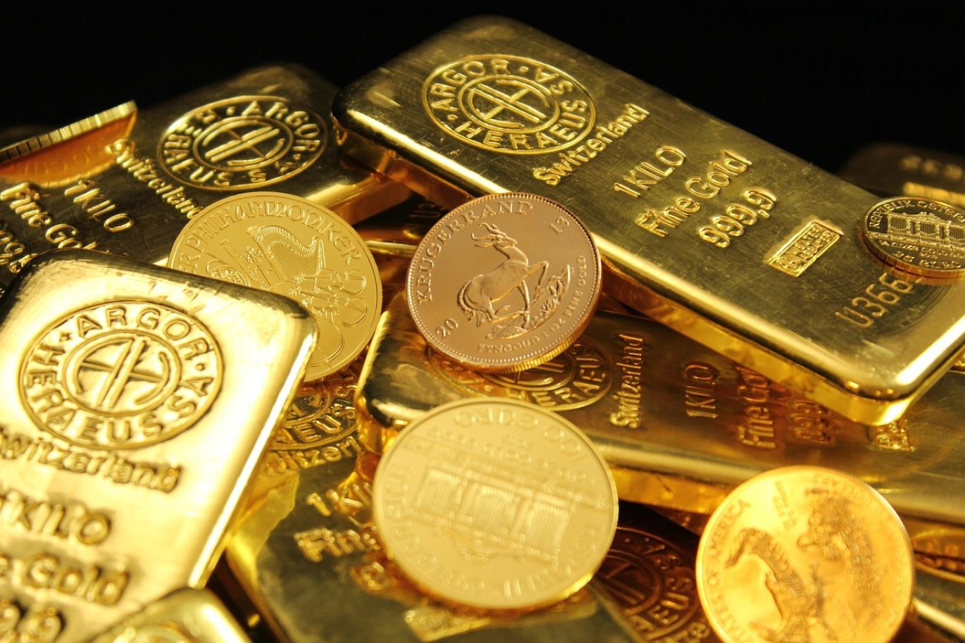 A shiny 1 Oz gold bar, representing the 1 Oz Gold Bar Price In Usa from Maiyam Group's ethical Kenyan sources.