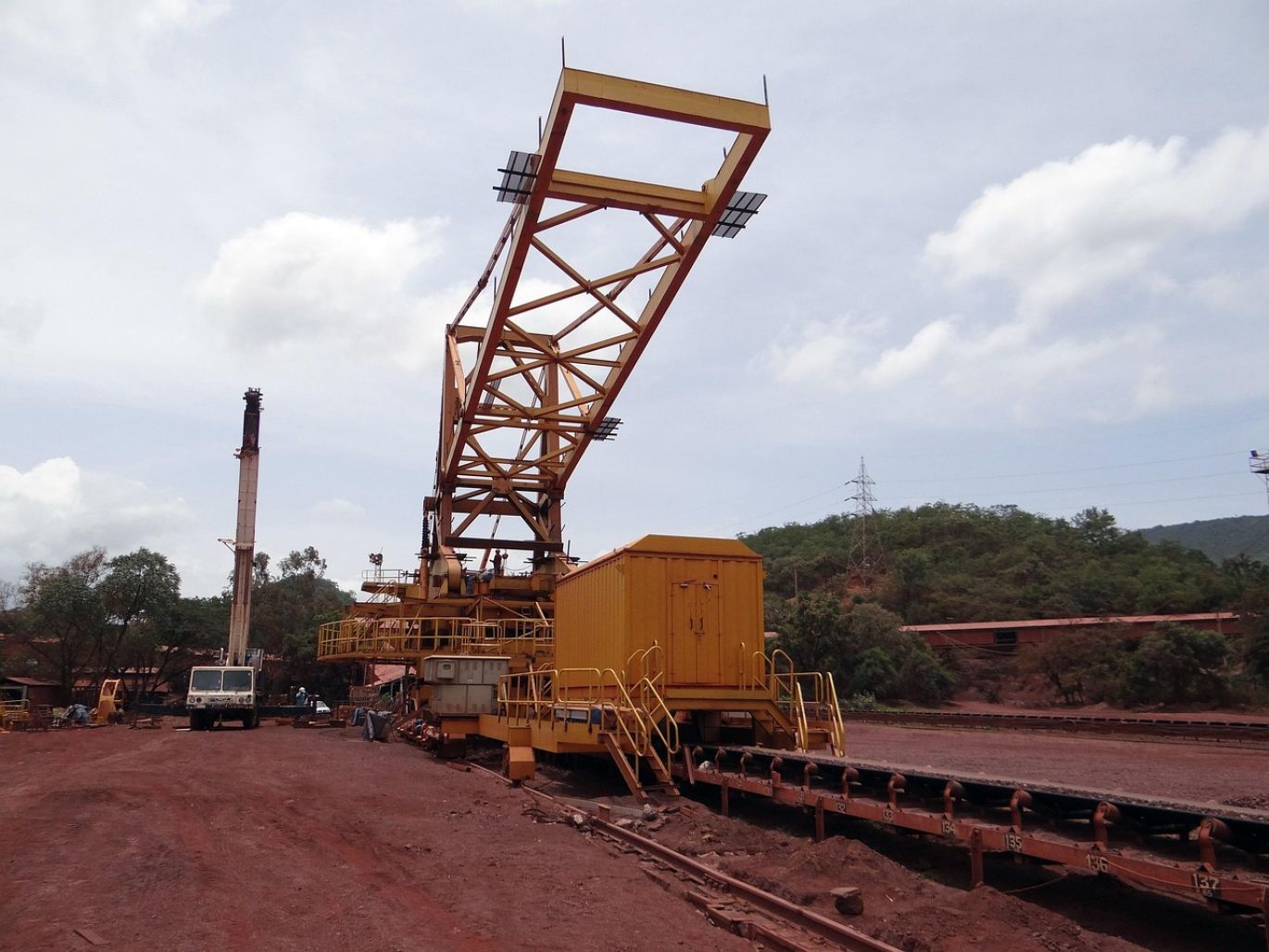 Birch Gold Bannon mineral expert advising on Kenyan resources.