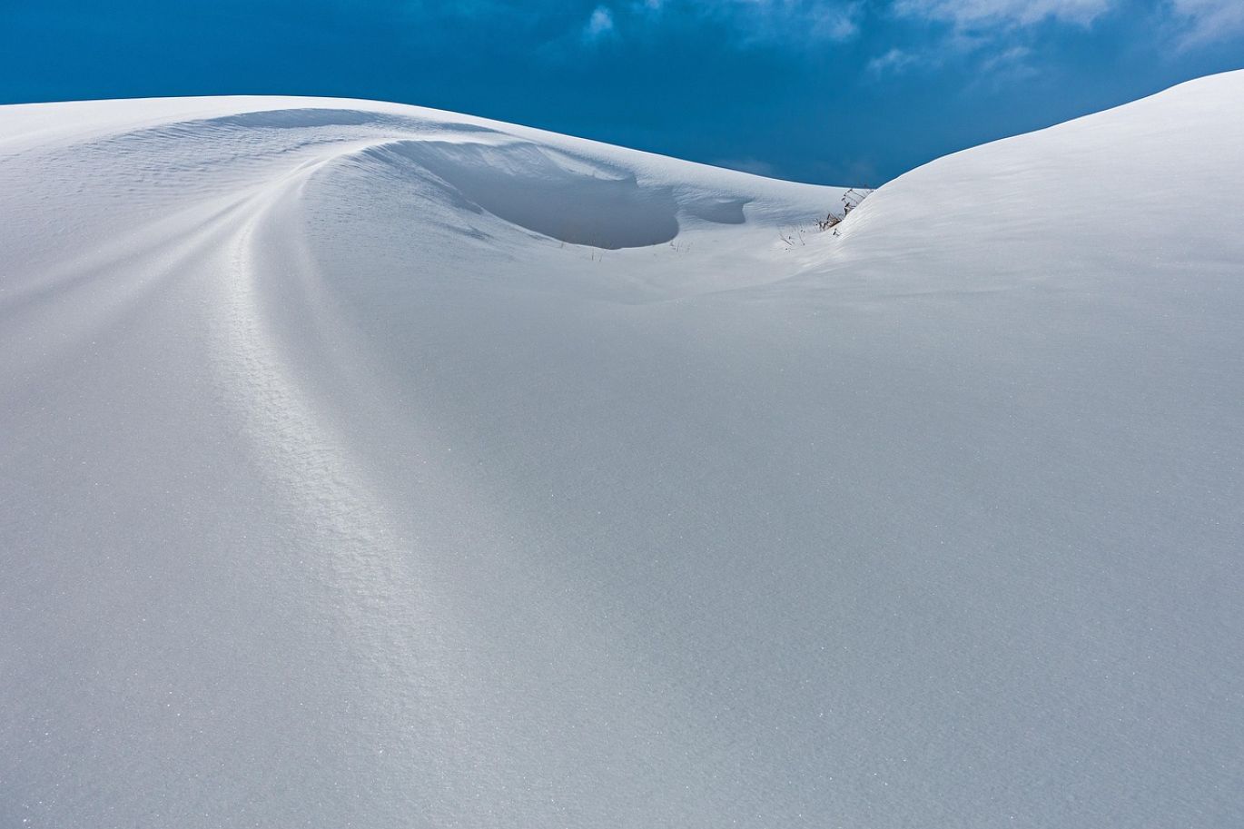 White Dolomite Powder For Detergent in a pile, representing high purity for industrial use.