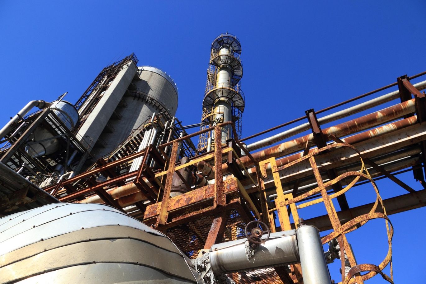 Ferrous Magnesium Sulphate crystals used in industrial applications