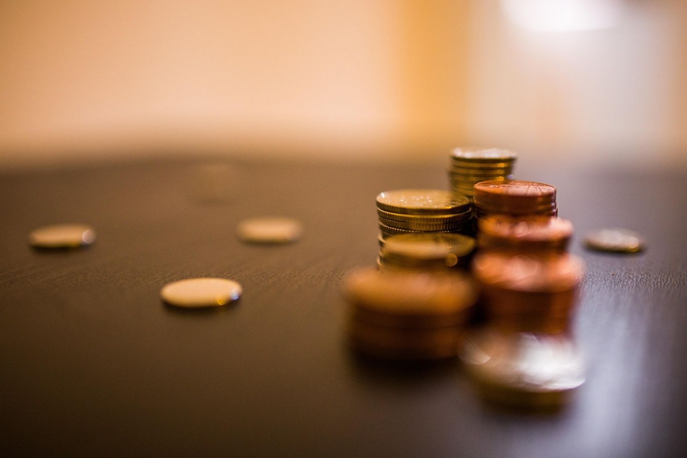 Gold Silver Platinum Prices: Market trends and sourcing information from Maiyam Group in Kenya.