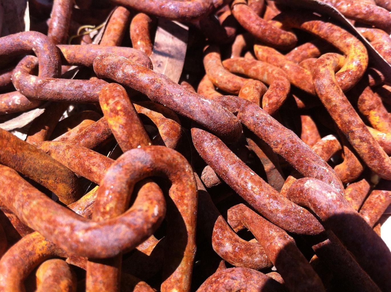 Industrial application of iron oxide supplied by Maiyam Group, a leading manufacturer in Kenya.