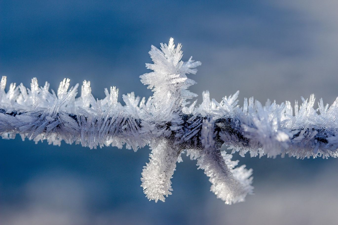 Close-up of Magnesium Chloride Ice Melt crystals, showing their effectiveness.