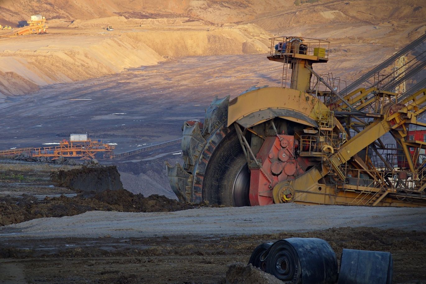 Mining Phosphate: Maiyam Group supplies high-quality phosphate rock sourced ethically from Kenya.