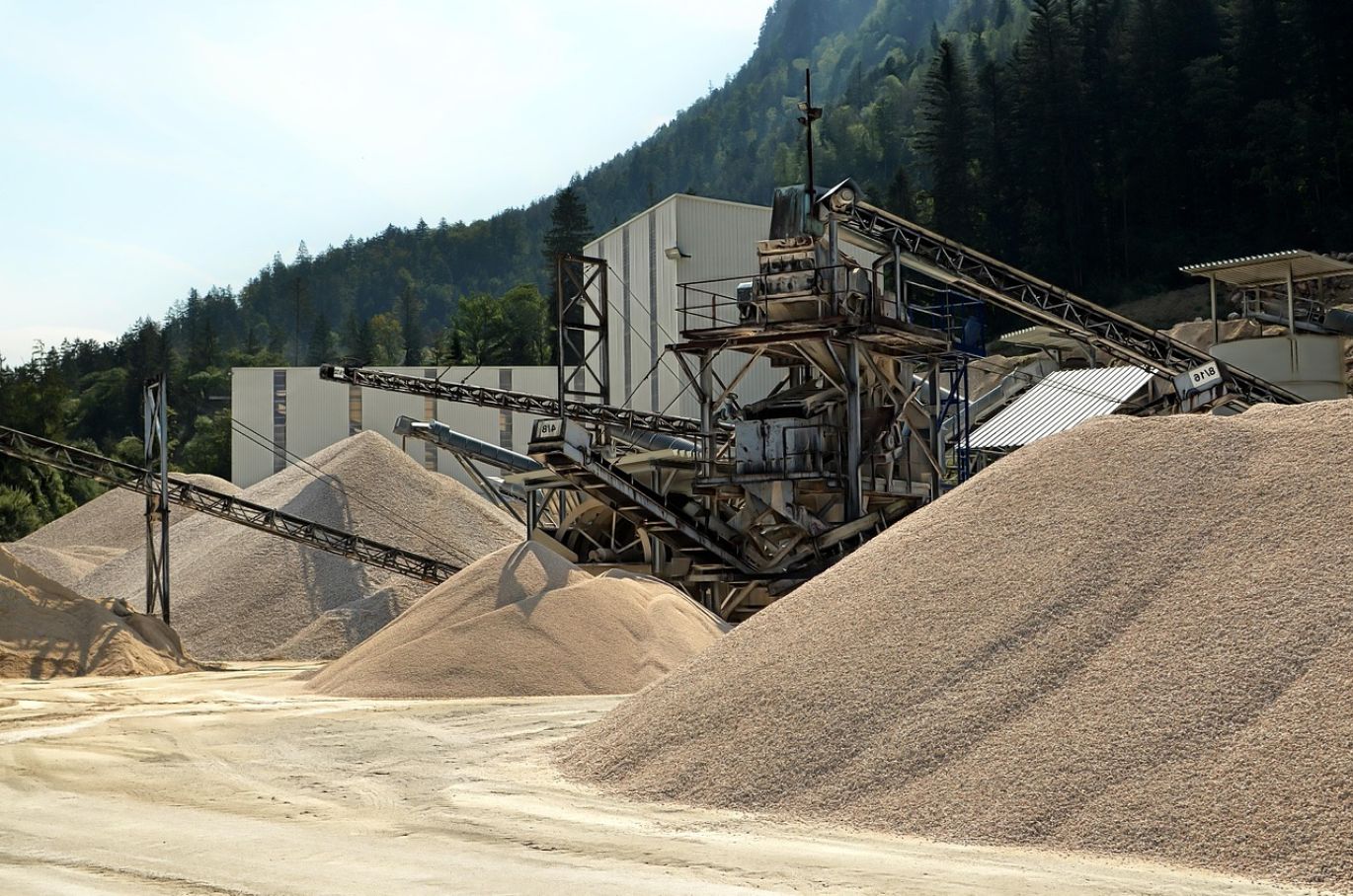 Potash mining operations, highlighting extraction processes and their role in global agriculture and fertilizer production.