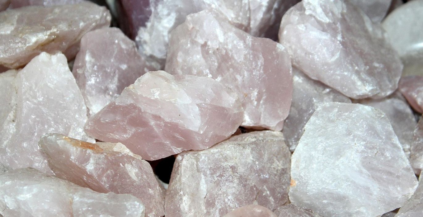 High quality quartz sand for industrial use, supplied by Maiyam Group