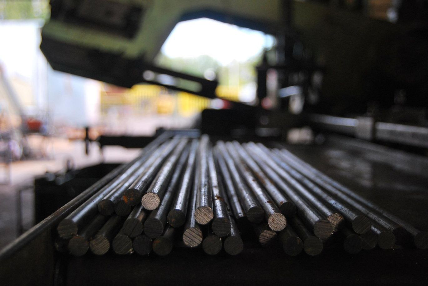 Sag mill in operation for industrial mineral processing, showcasing efficient particle size reduction.