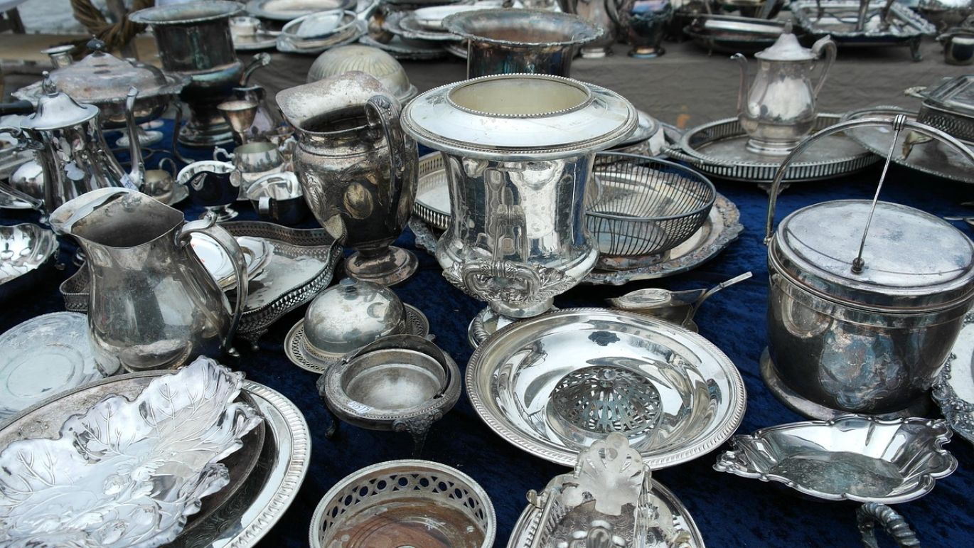 Close-up of silver bars reflecting market price fluctuations and global trends.