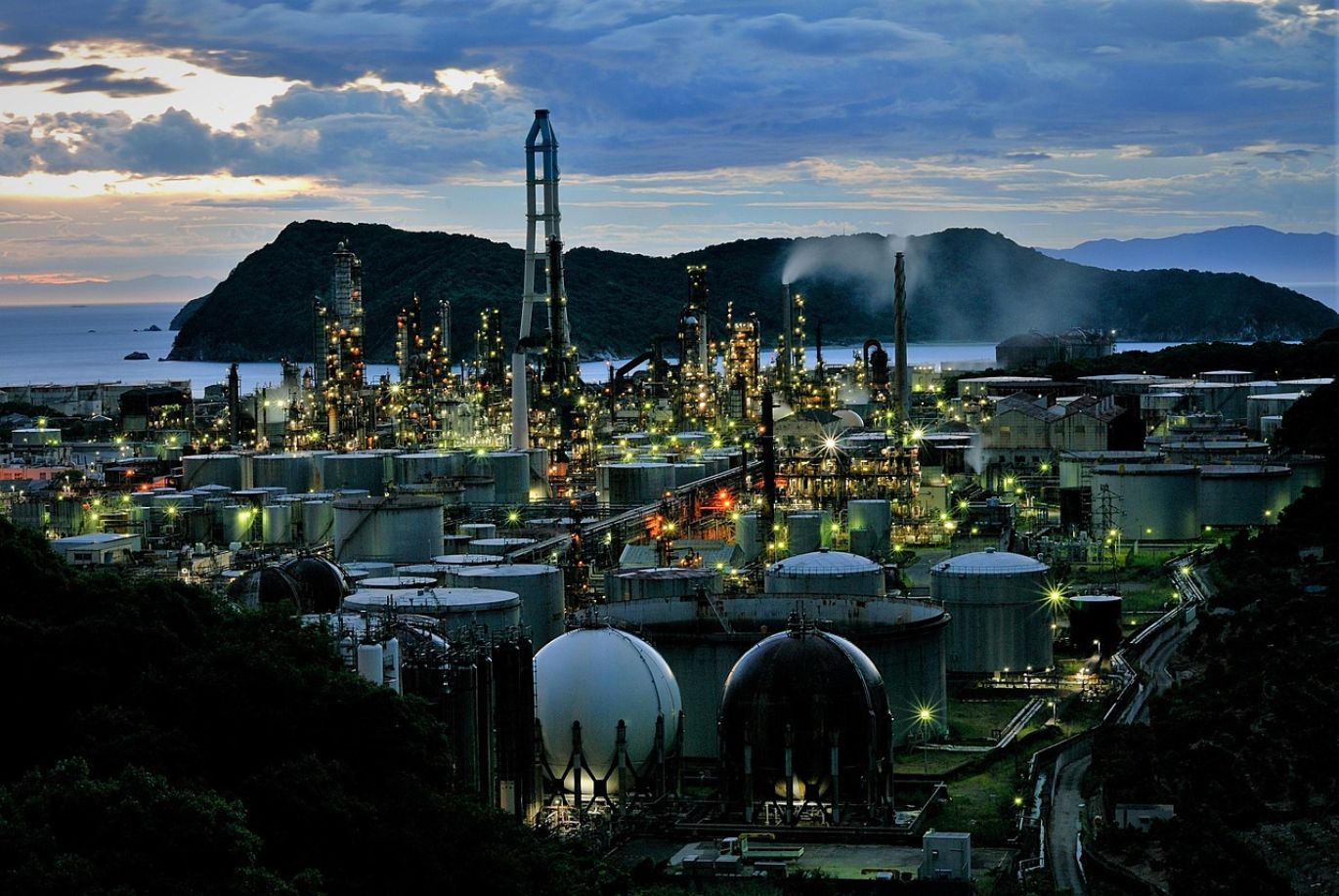 Industrial production facility for soda ash plants, showing raw materials and processing equipment.
