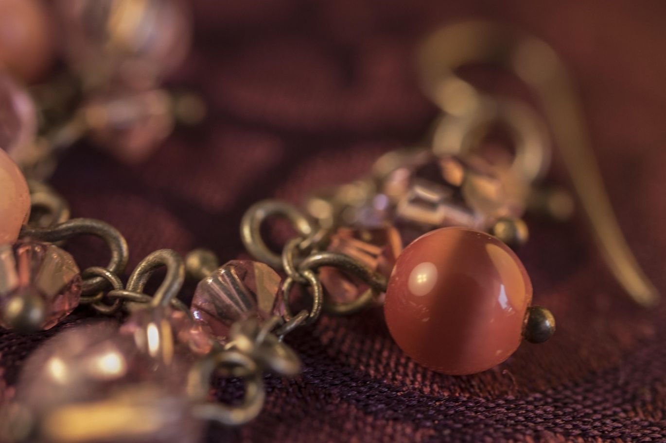 Vibrant collection of ethically sourced wholesale gem beads from Kenya, showcasing sapphires, emeralds, and tourmalines.
