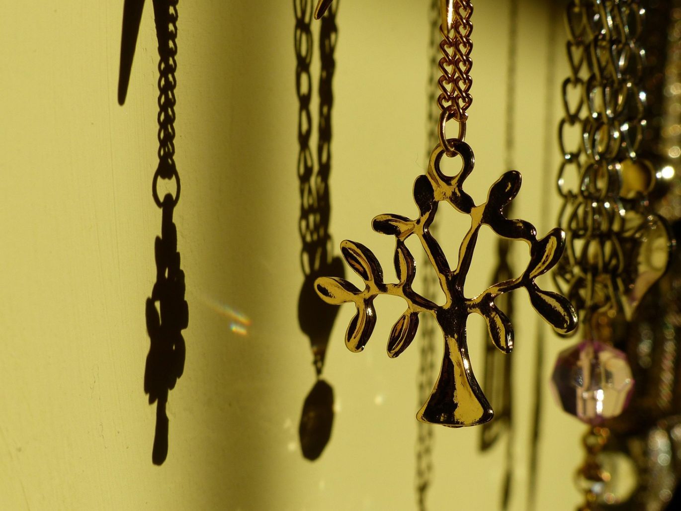 Maiyam Group is a leading Wholesale Gold Filled Chain Supplier offering ethically sourced, high-quality materials.