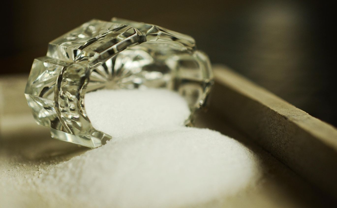 Close-up of white crystalline Zinc Sulphate Salt, representing a high-quality industrial mineral product.